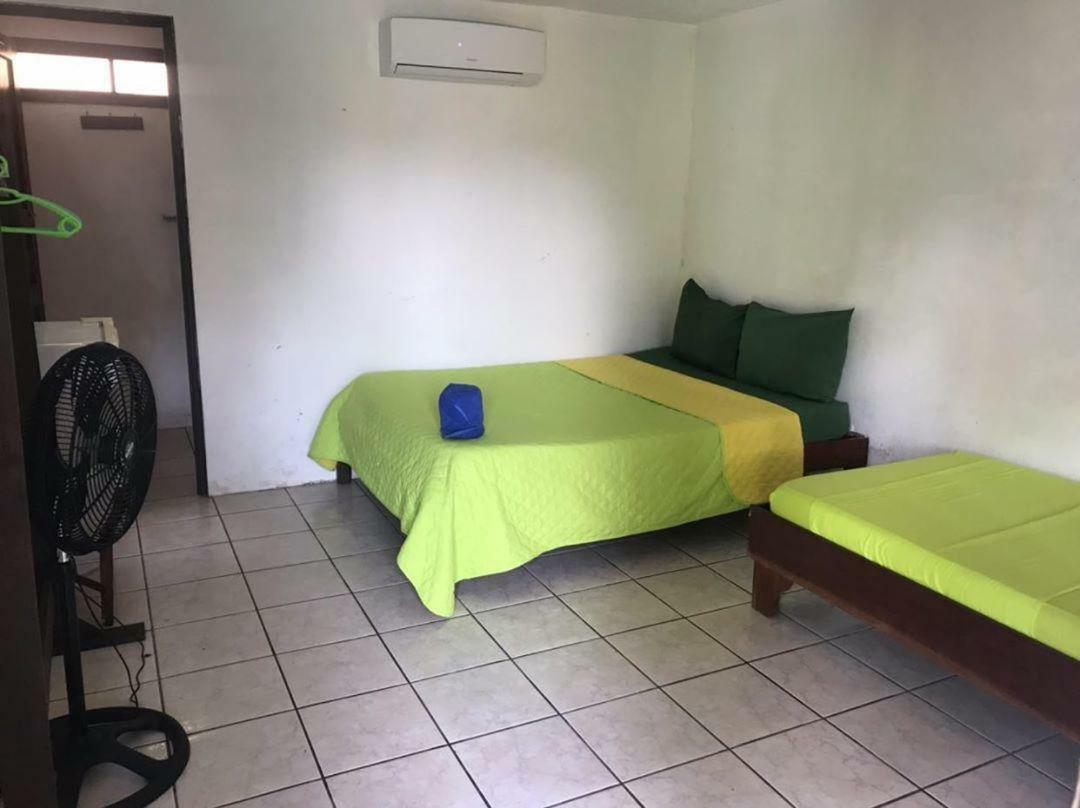 Cabinas Miss Miriam 2 Tortuguero Eksteriør billede