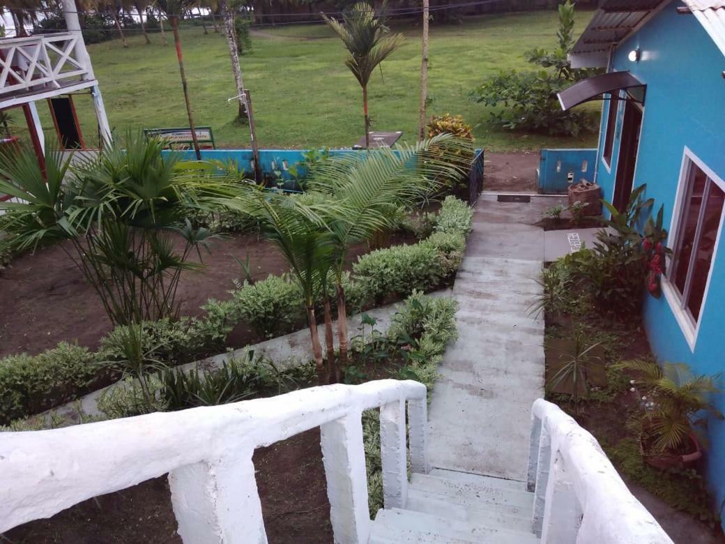 Cabinas Miss Miriam 2 Tortuguero Eksteriør billede