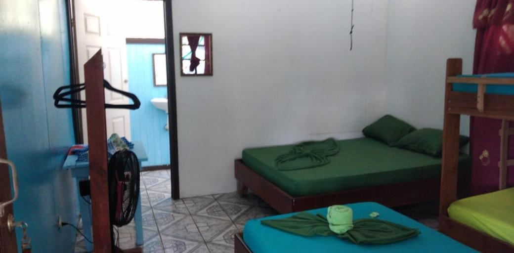 Cabinas Miss Miriam 2 Tortuguero Eksteriør billede
